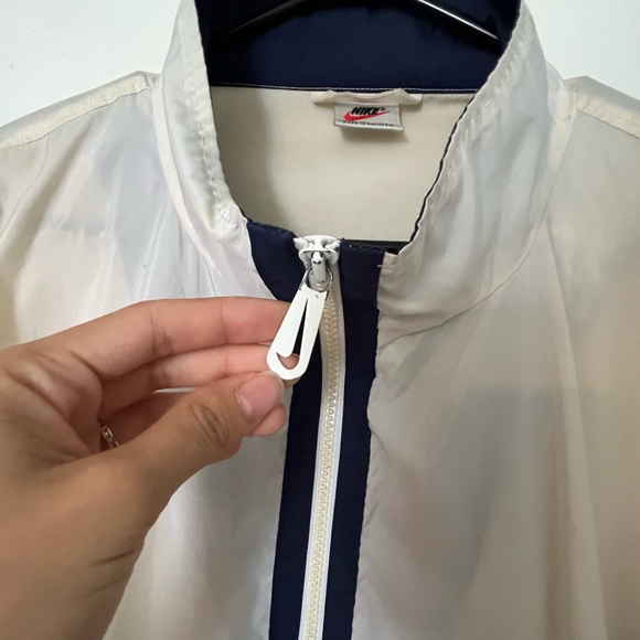Vintage Men’s Nike Windbreaker - Picture 4 of 5